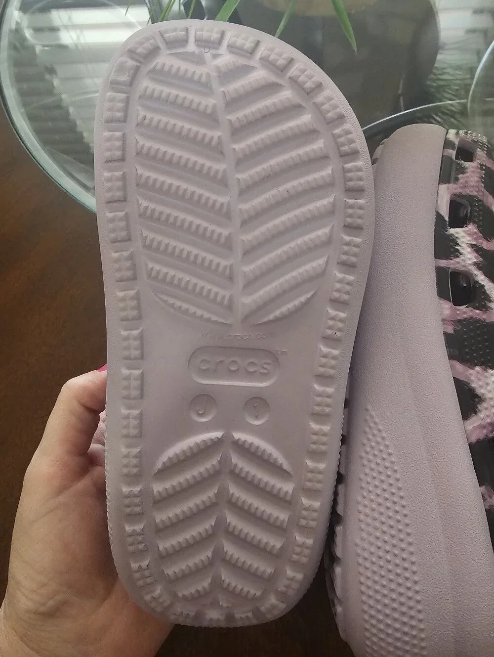 CROCS